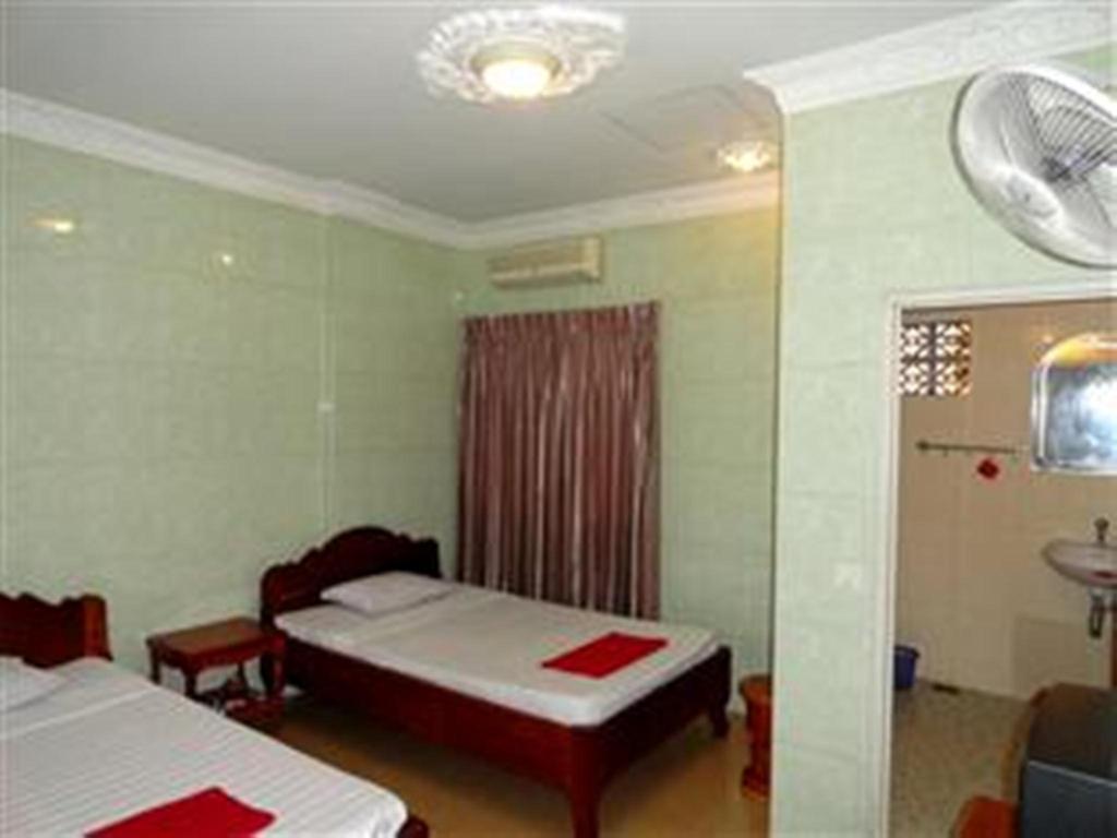 Lucky 1 Guesthouse Phnom Penh Ngoại thất bức ảnh