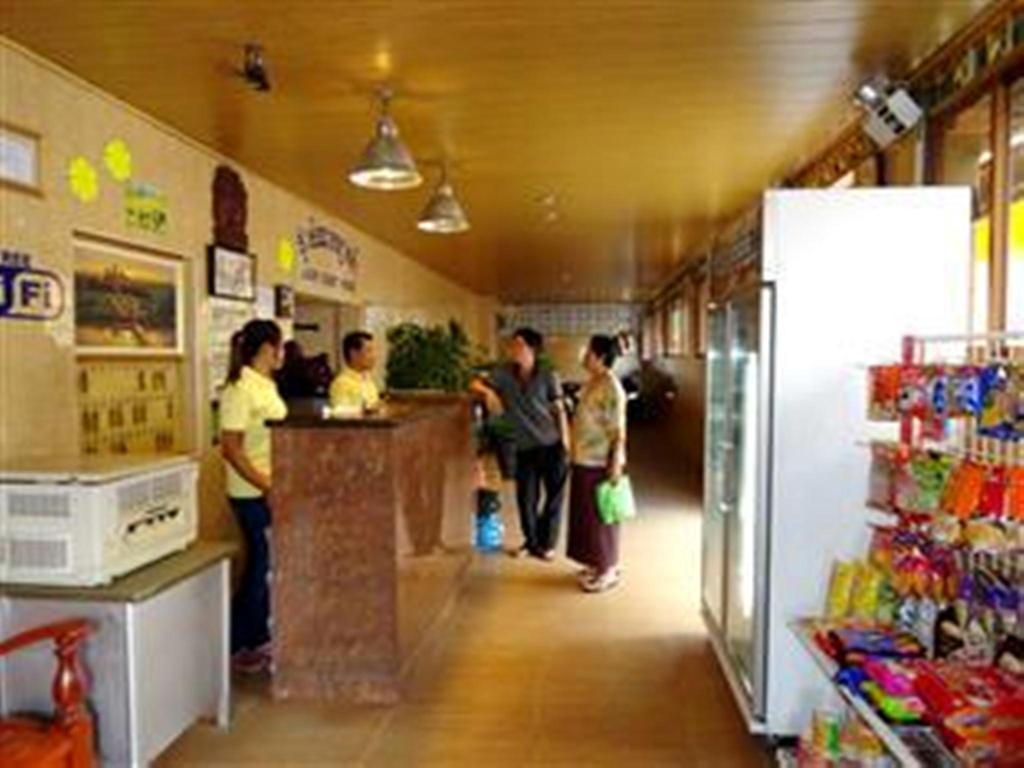 Lucky 1 Guesthouse Phnom Penh Ngoại thất bức ảnh