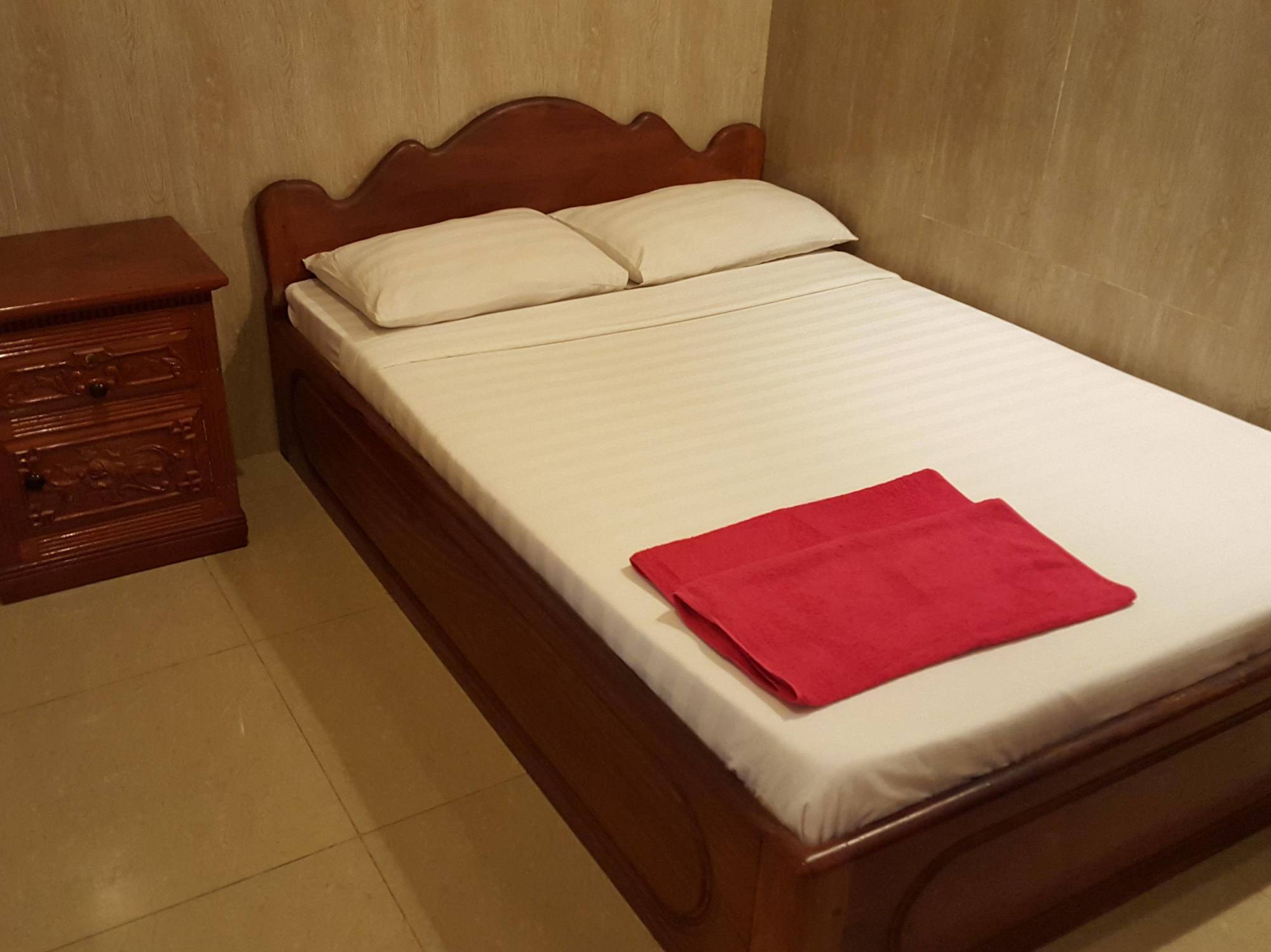 Lucky 1 Guesthouse Phnom Penh Ngoại thất bức ảnh