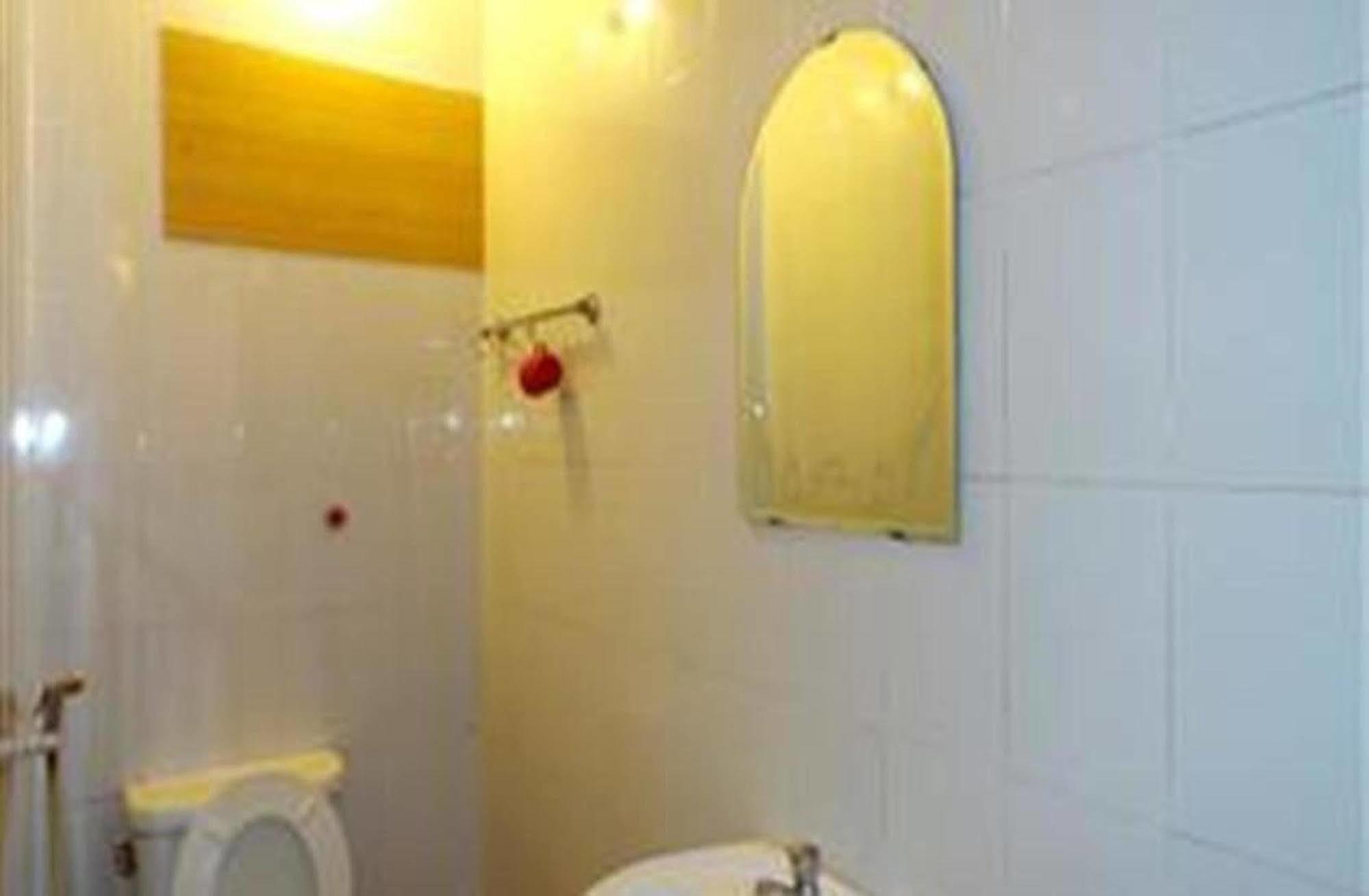 Lucky 1 Guesthouse Phnom Penh Ngoại thất bức ảnh