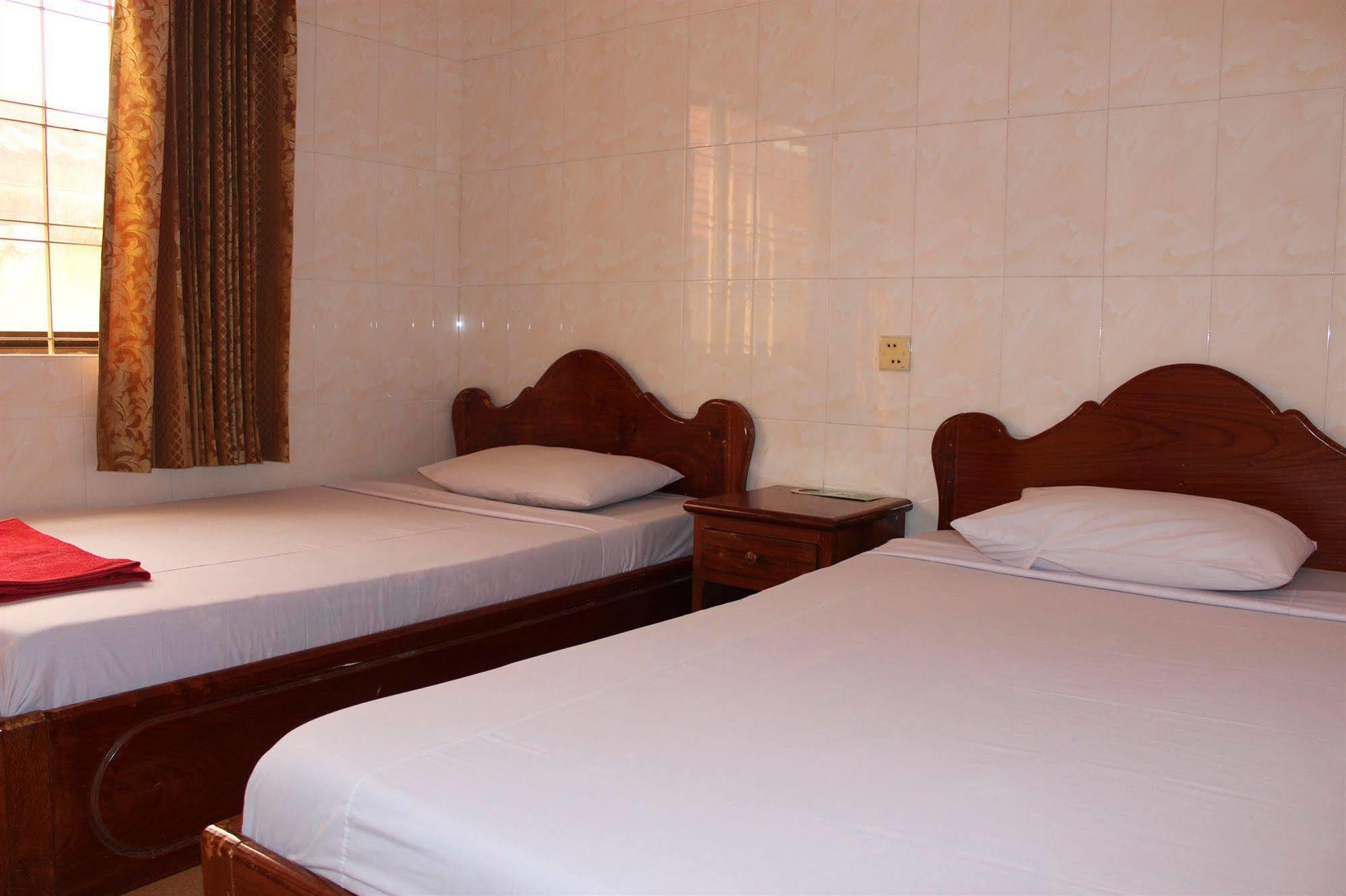 Lucky 1 Guesthouse Phnom Penh Ngoại thất bức ảnh